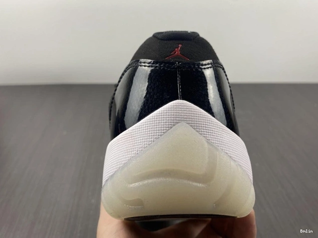 Bmlin Shoes AV2187-001 Air 72-10 Low Jordan 11 Retro 0709
